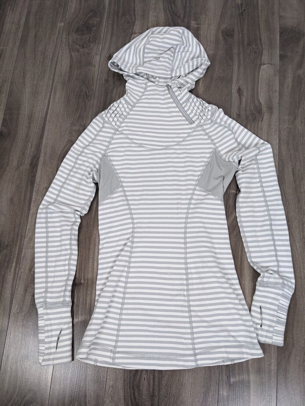 Lululemon Women's Run: Back on Track Pullover Hoodie Size 4 Grey White Striped